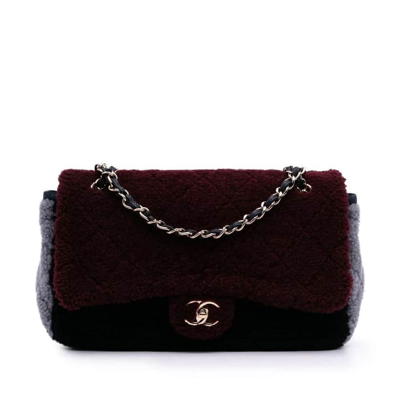 Chanel Medium Quilted Shearling Single Flap Red Very good condition - Front View