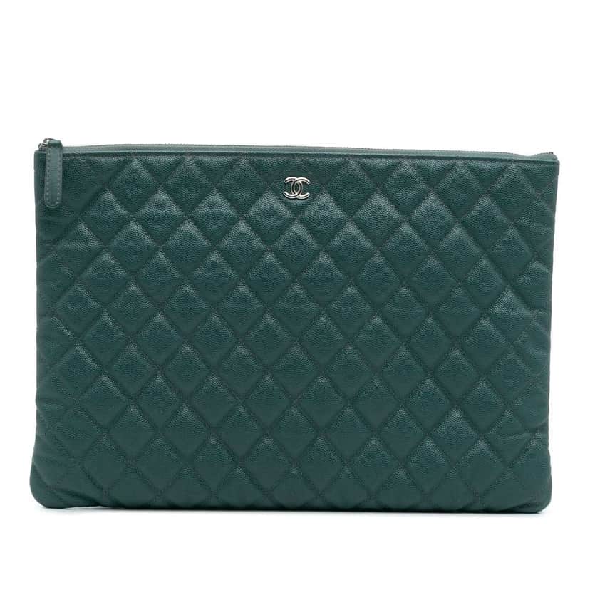 Chanel Large Quilted Caviar O Case Clutch Green Leather Good condition - Front View