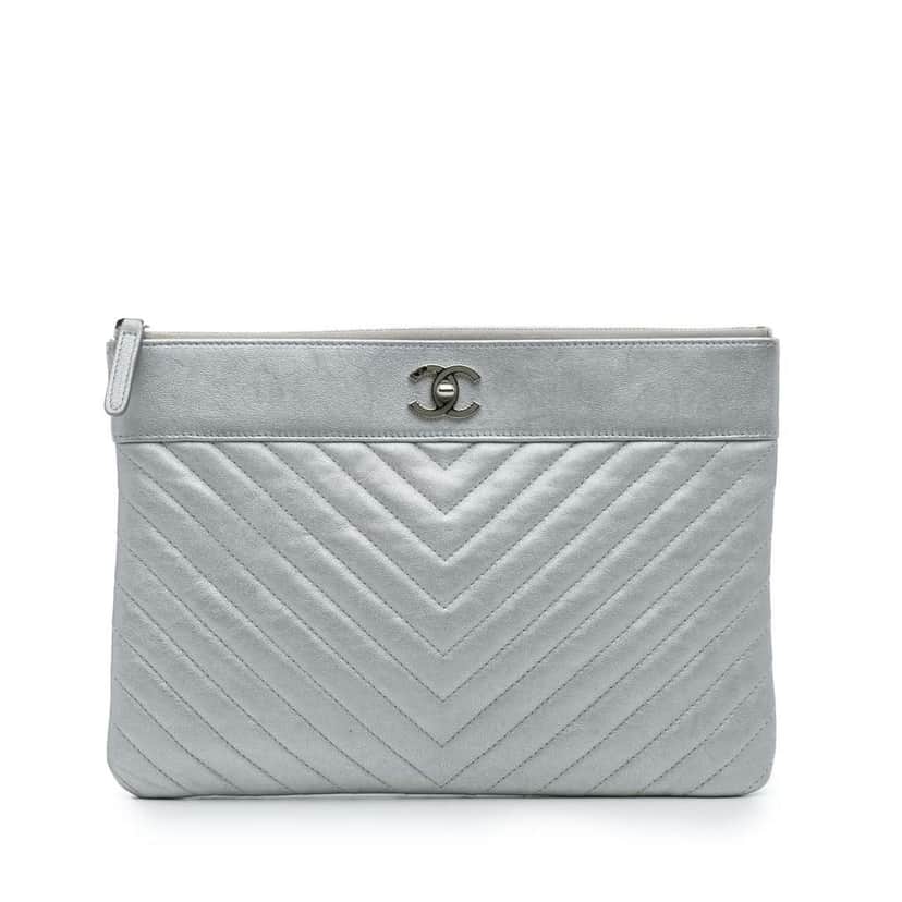 Chanel Large Chevron Metallic Lambskin Mademoiselle Zip Clutch Silver Leather Good condition - Front View
