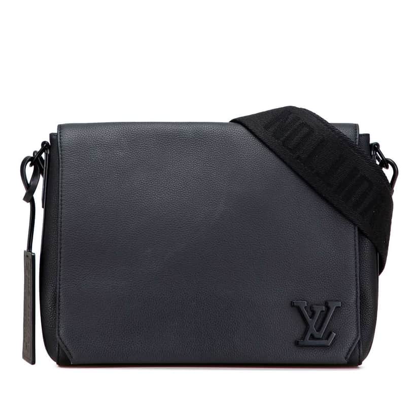 Louis Vuitton Aerogram Takeoff Messenger Black Leather Good condition - Front View