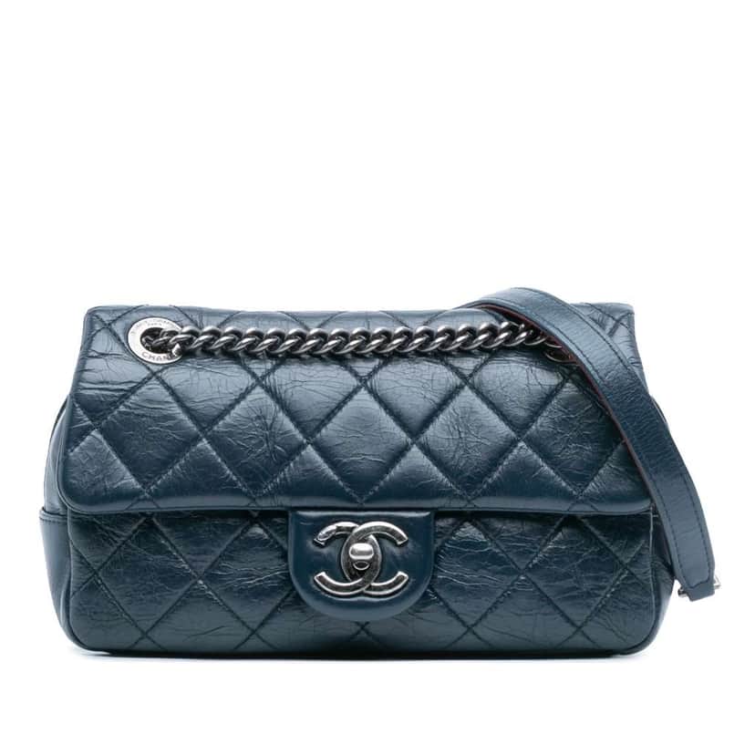 Chanel Small Glazed Calfskin Duo Color Flap Blue Leather Good condition - Front View