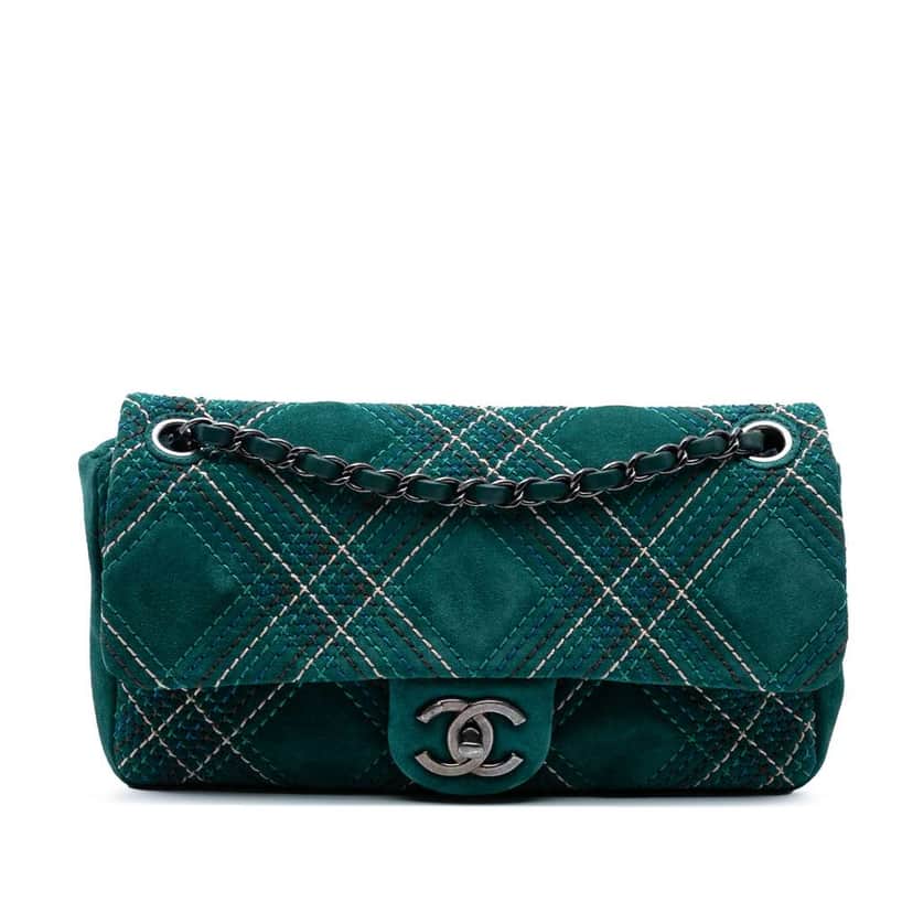 Chanel Paris Edinburgh Medium Stitched Suede Saltire Single Flap Green Leather Good condition - Front View