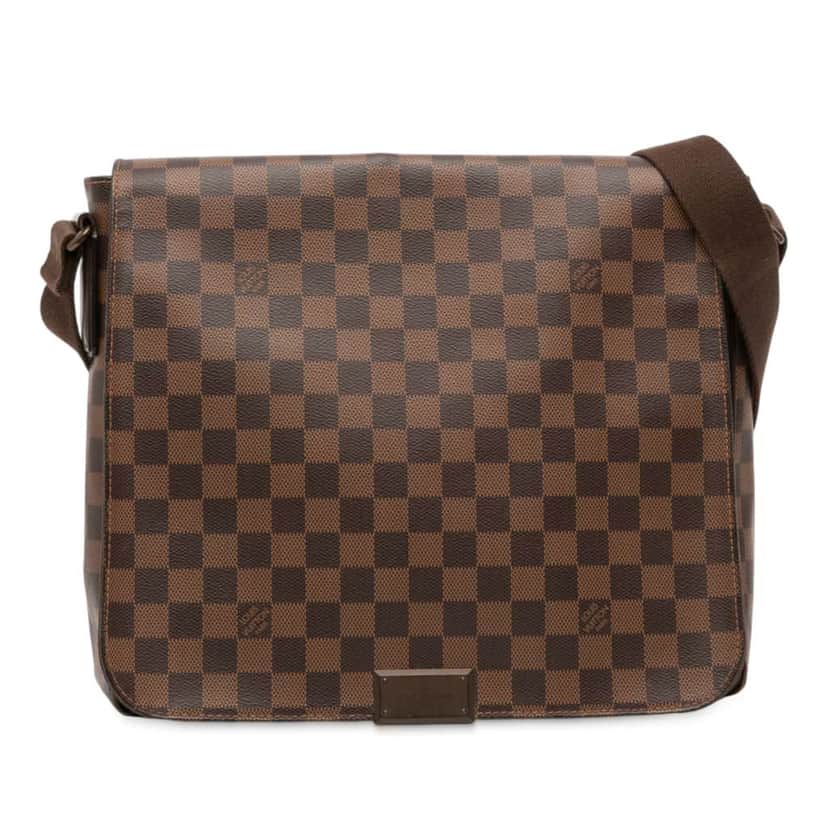 Louis Vuitton Damier Ebene District MM Brown Good condition - Front View
