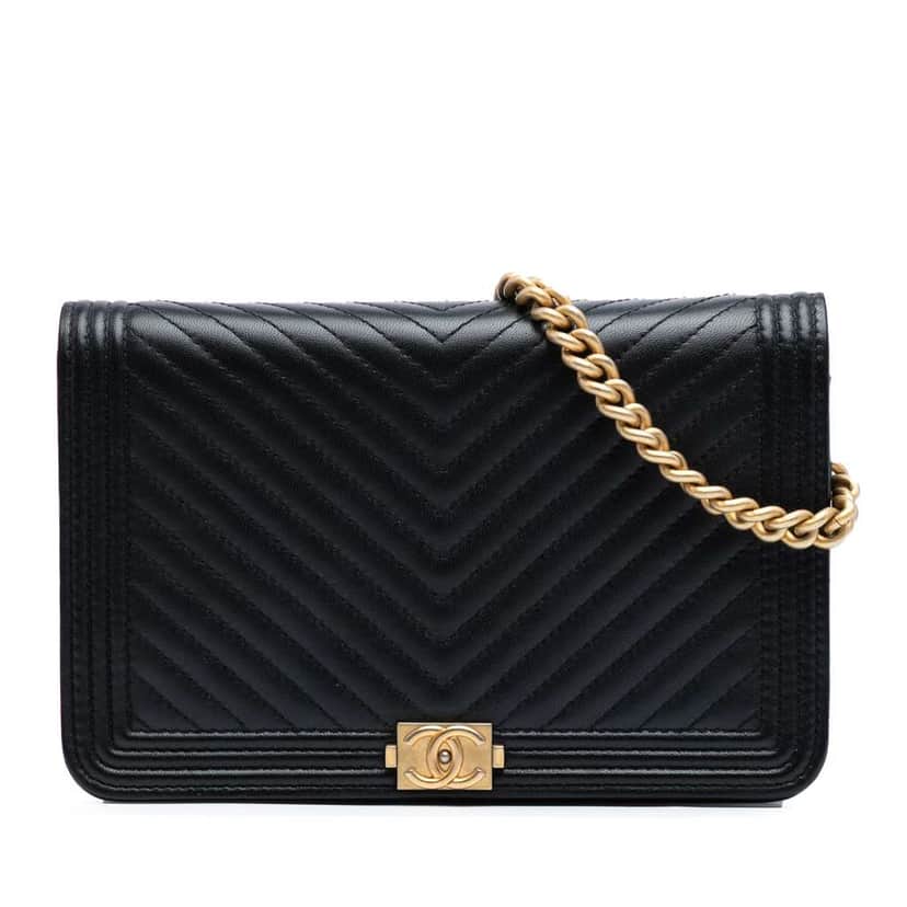 Chanel Chevron Quilted Calfskin Boy Wallet On Chain Black Leather Good condition - Front View