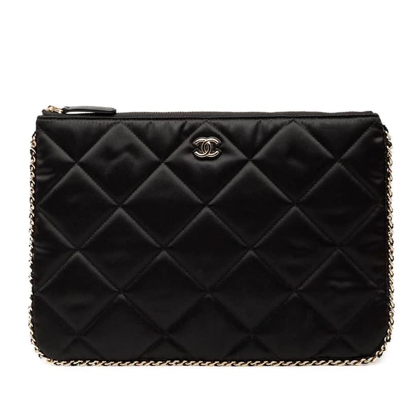 Chanel CC Quilted Satin Chain Around Clutch Black Satin Good condition - Front View