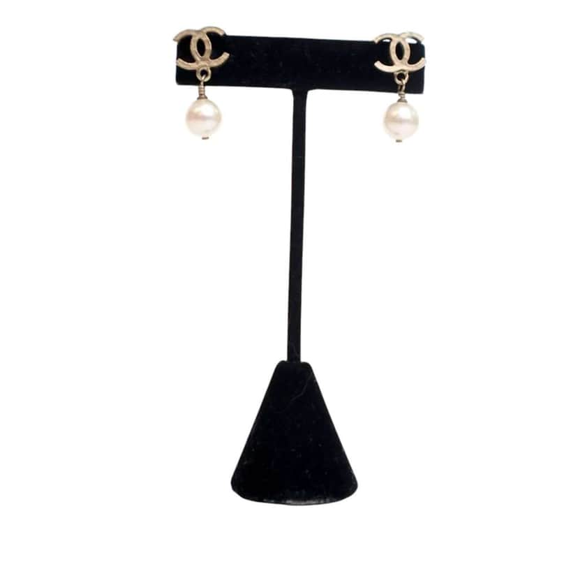Chanel Gold Plated CC Faux Pearl Drop Push Back Earrings Gold Metal Good condition - Front View