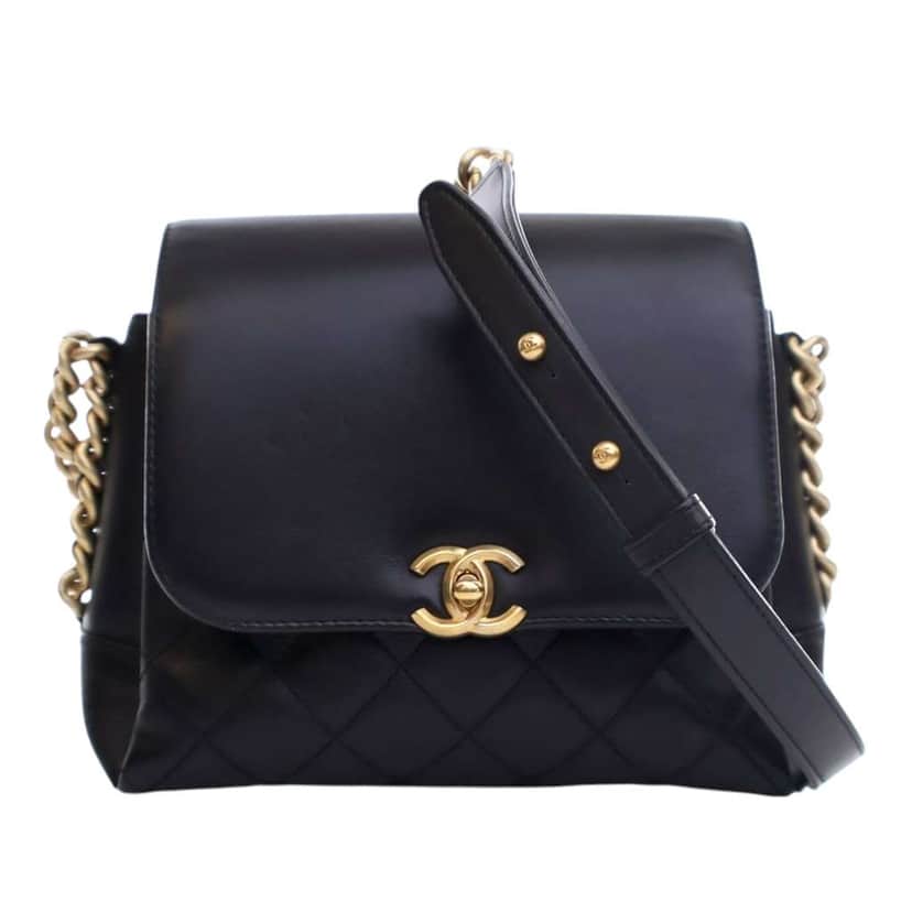Chanel Quilted Goatskin Side Chain Compartment Flap Black Leather Good condition - Front View
