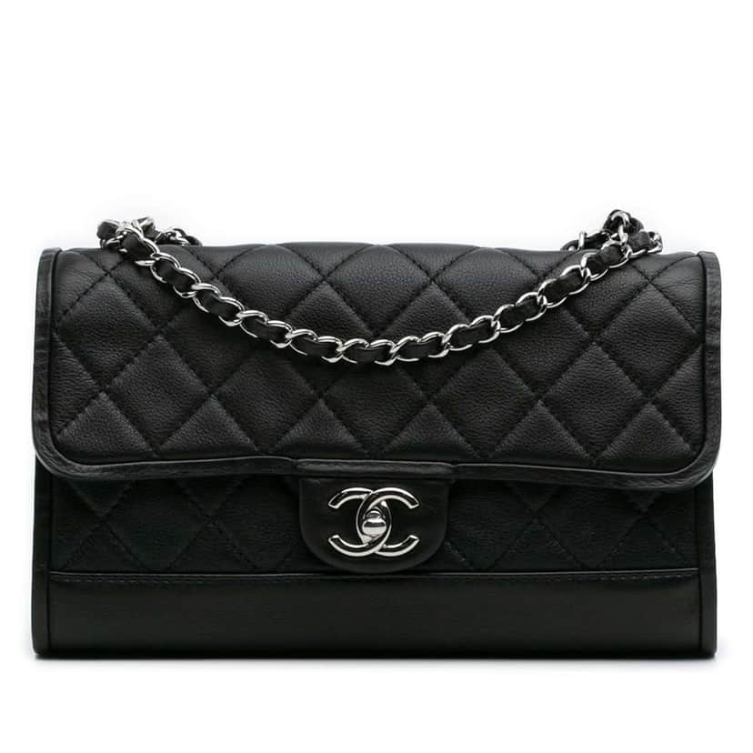Chanel CC Quilted Lambskin Single Flap Black Leather Good condition - Front View