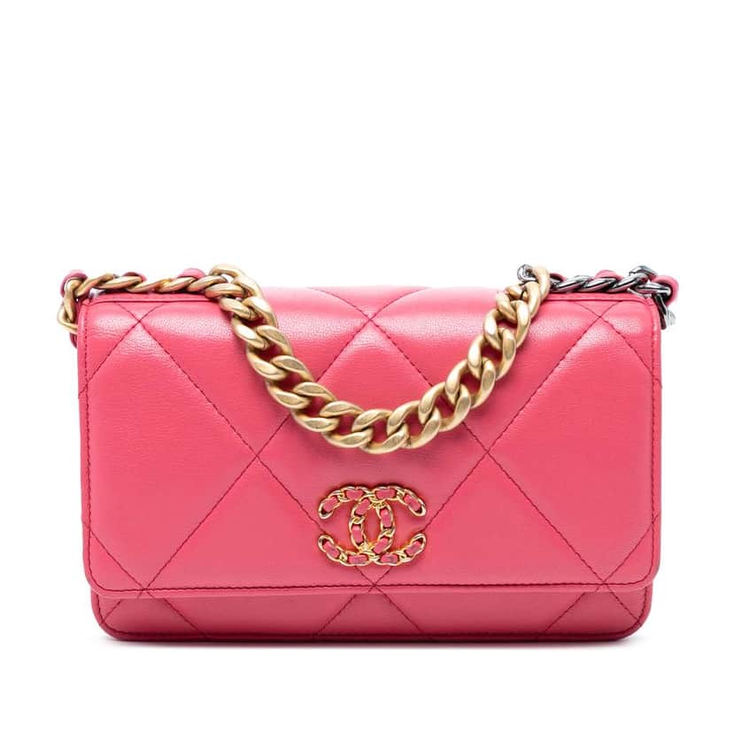 Chanel Quilted Lambskin 19 Wallet on Chain Pink Leather Good condition - Front View
