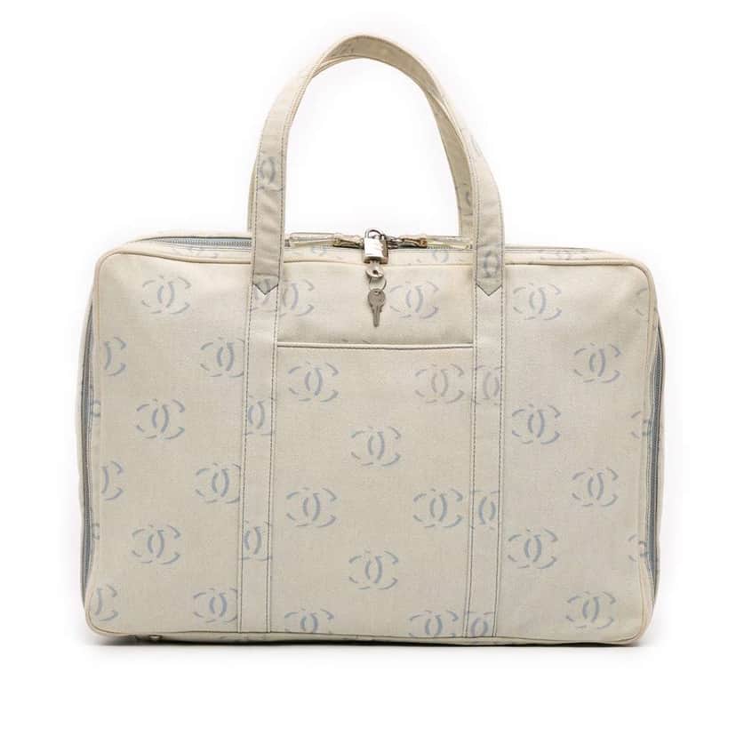 Chanel CC Denim Travel Bag Blue Denim Very good condition - Front View