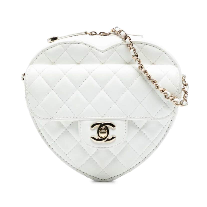 Chanel Lambskin CC in Love Heart Crossbody White Leather Good condition - Front View