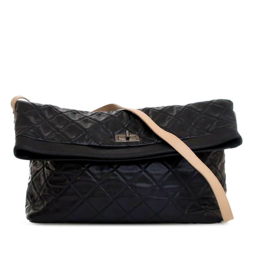 Chanel Reissue Quilted Caviar Messenger Flap Black Leather Good condition - Front View