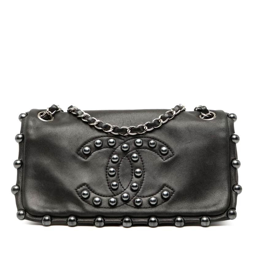 Chanel Lambskin Pearl Obsession Flap Black Leather Good condition - Front View