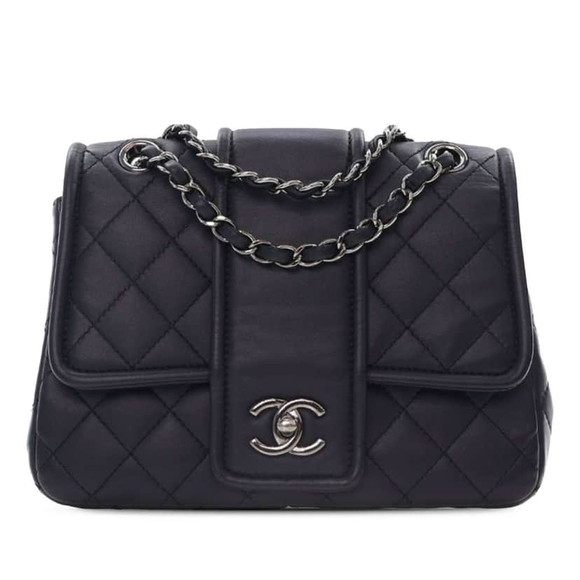 Chanel Quilted Lambskin Elementary Chic Flap Blue Leather Good condition - Front View
