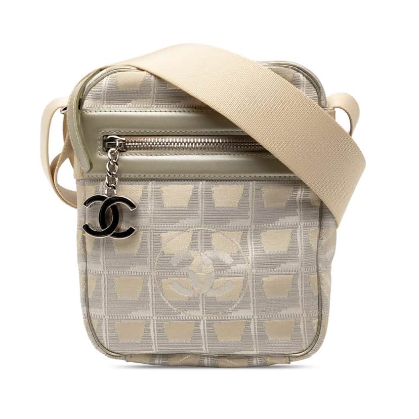 Chanel New Travel Line Nylon Crossbody Grey Good condition - Front View