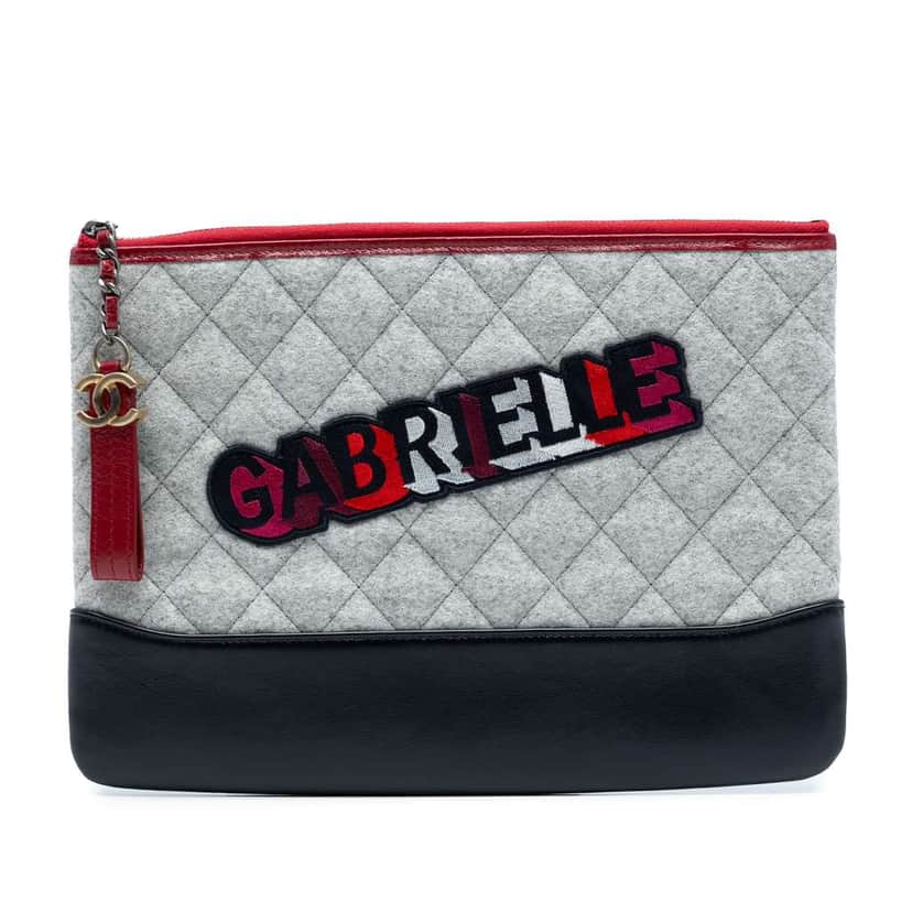 Chanel Medium Quilted Wool and Calfskin Gabrielle O Case Clutch Grey Wool Very good condition - Front View