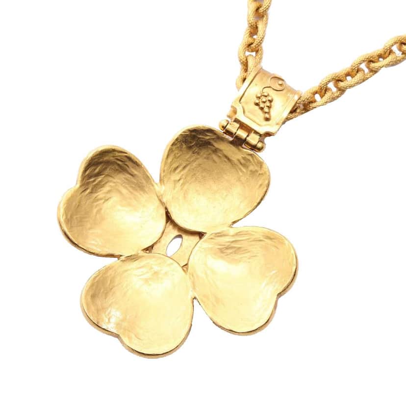 Chanel Gold Plated CC Clover Pendant Necklace Gold Metal Good condition - Front View