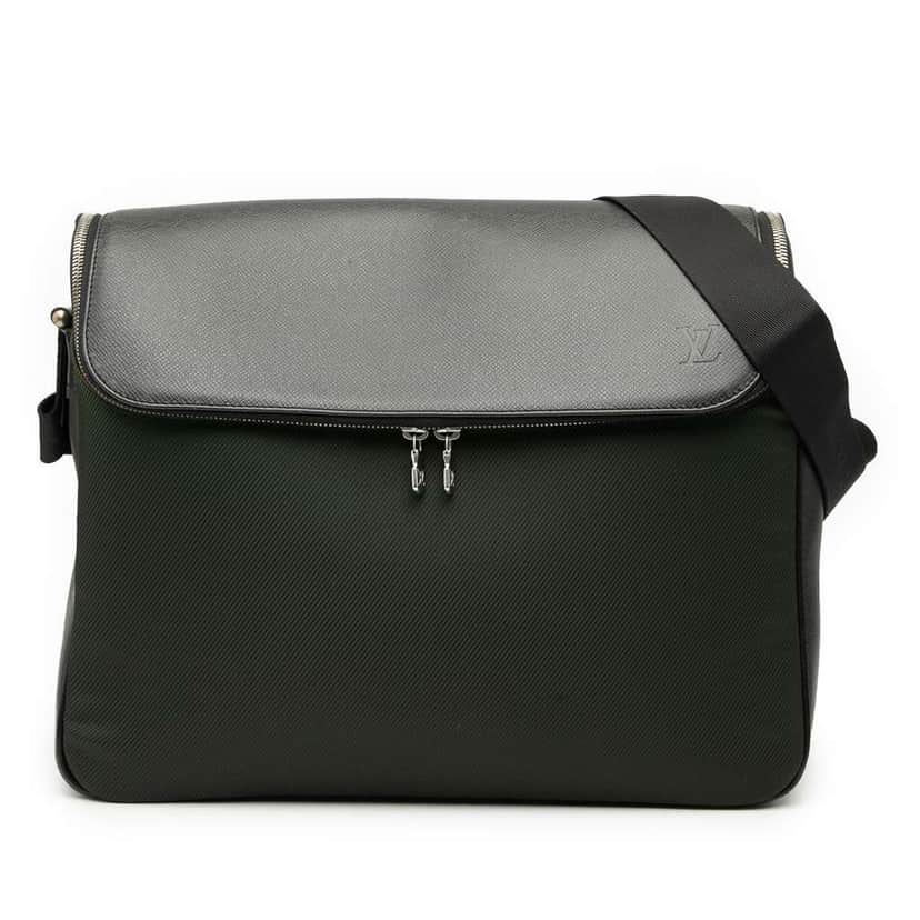 Louis Vuitton Taiga and Canvas Taimyr Green Leather Good condition - Front View