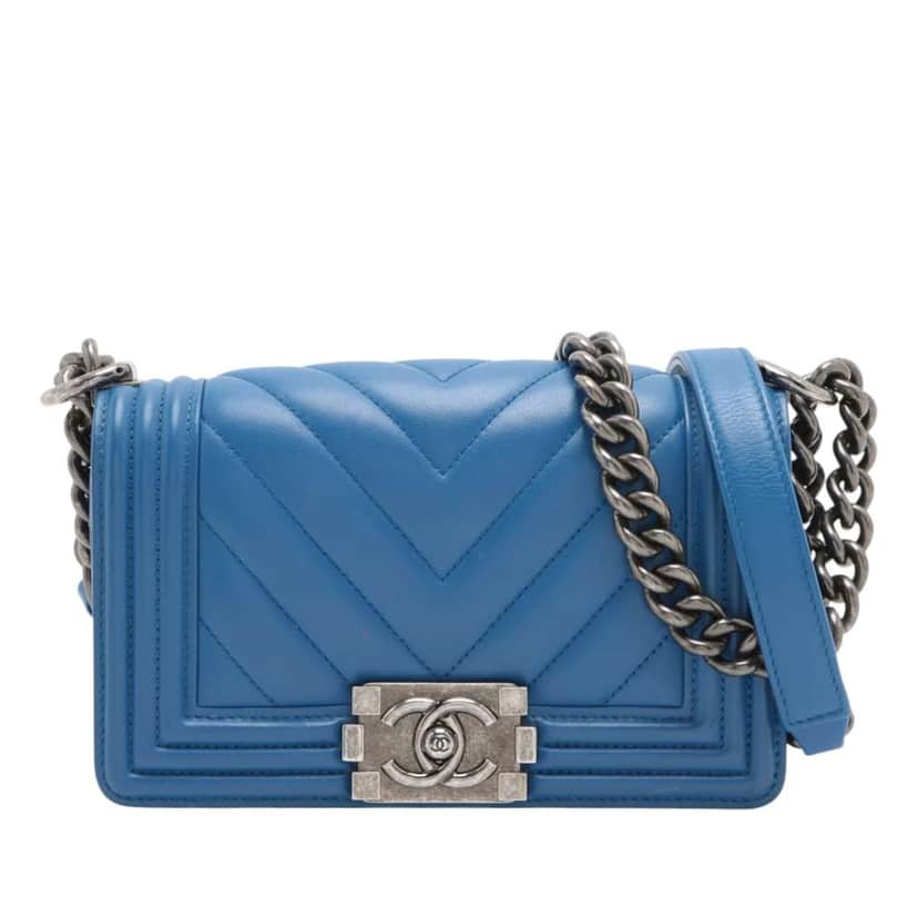Chanel Small Chevron Lambskin Boy Flap Blue Leather Good condition - Front View