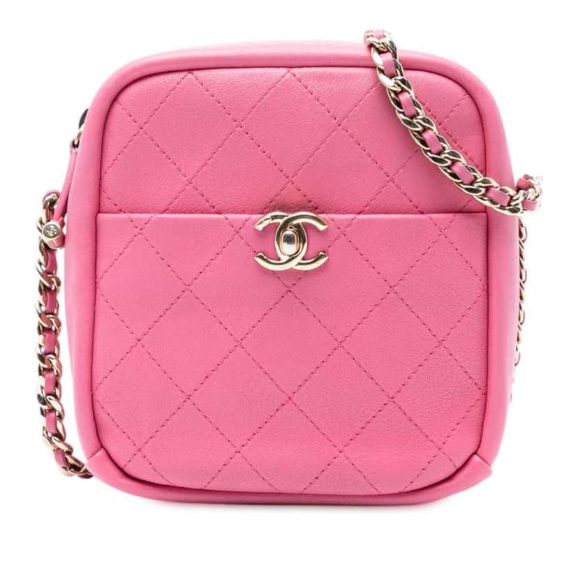 Chanel Stitched Goatskin Casual Trip North South Camera Case Pink Leather Good condition - Front View