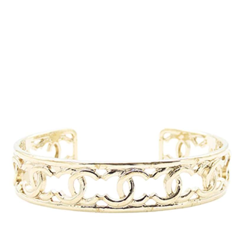 Chanel Gold Plated Multiple CC Cuff Bracelet S Gold Metal Good condition - Front View