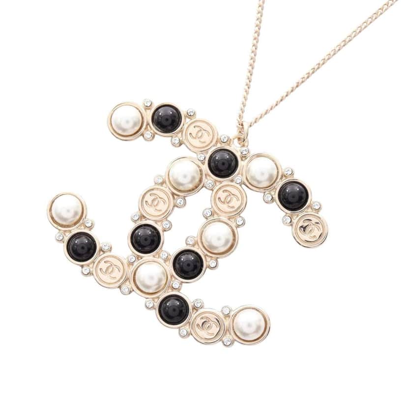 Chanel Gold Plated Faux Pearl CC Rhinestone Pendant Necklace Gold Metal Good condition - Front View