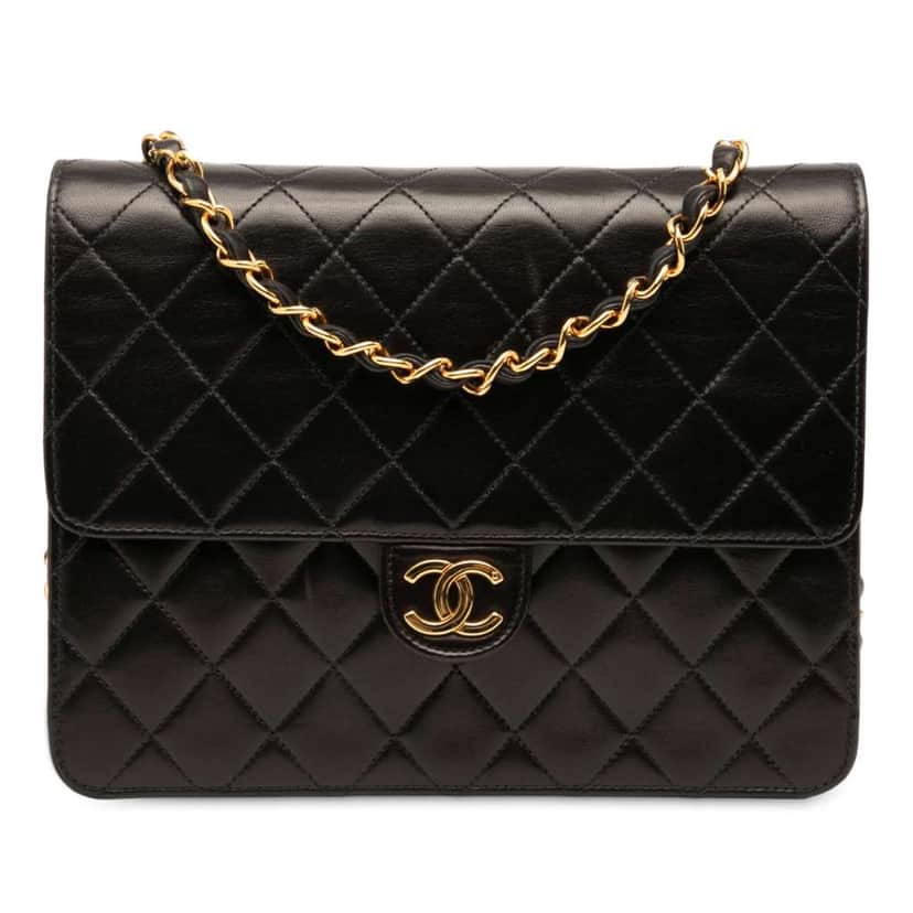 Chanel Small CC Quilted Lambskin Single Flap Black Leather Good condition - Front View
