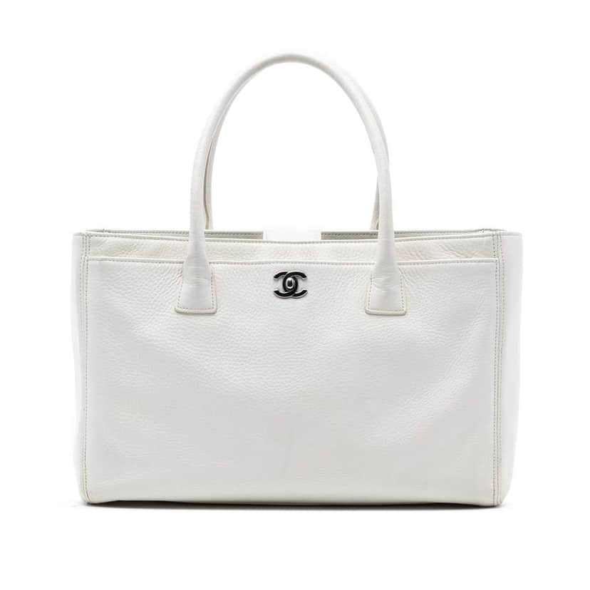 Chanel Medium Caviar Executive Cerf Tote White Leather Good condition - Front View