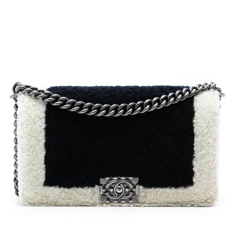 Chanel Old Medium Bicolor Shearling Boy Flap Black Very good condition - Front View