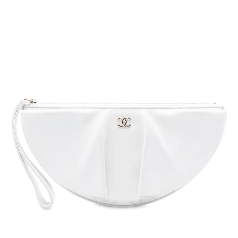Chanel Lambskin Wave Clutch White Leather Good condition - Front View