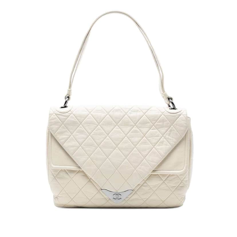 Chanel CC Quilted Lambskin Padded Envelope Double Flap White Leather Good condition - Front View