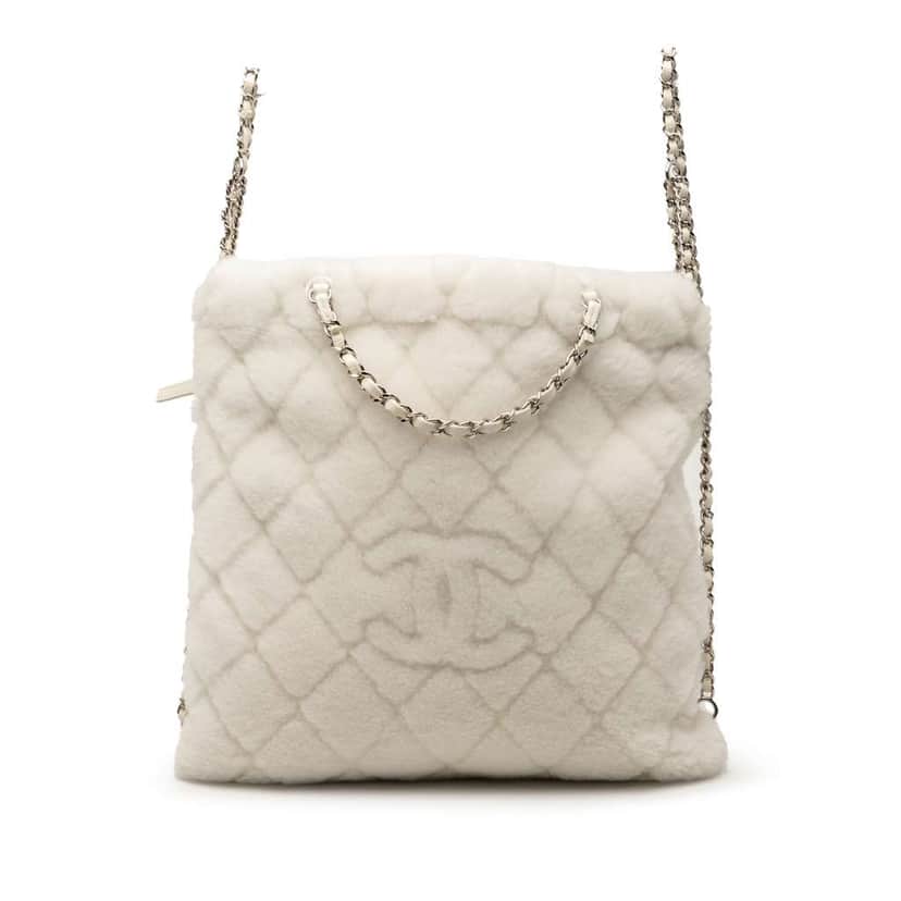 Chanel CC Shearling Coco Neige Backpack White Good condition - Front View