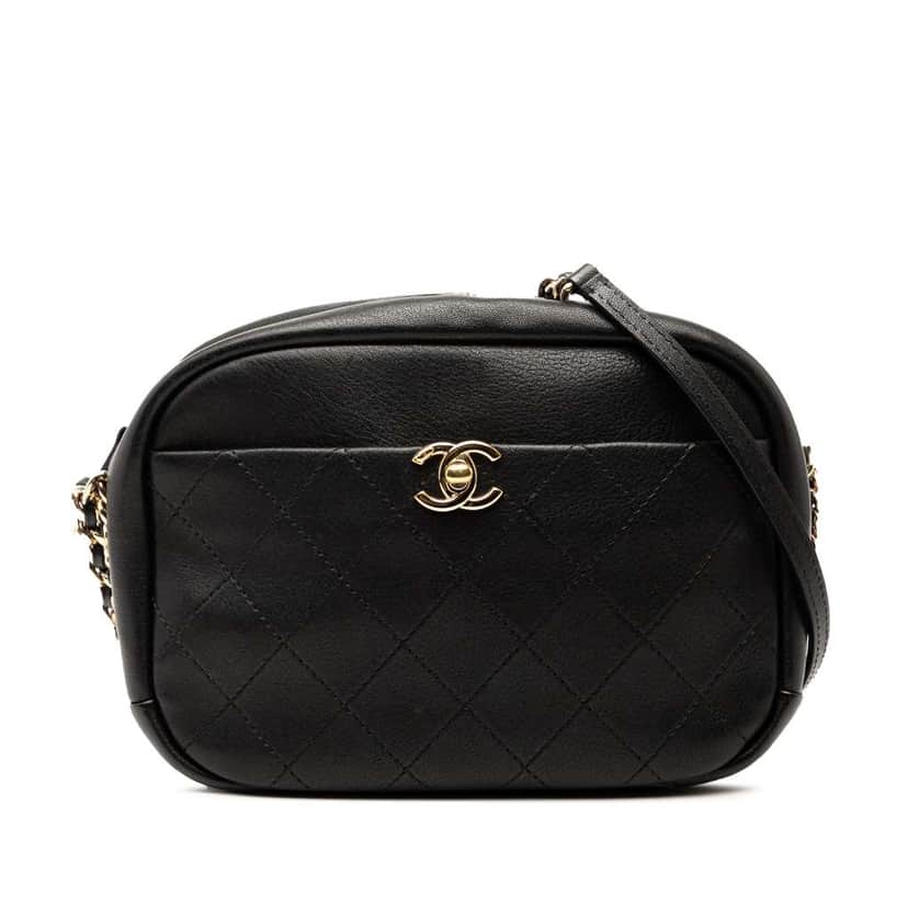 Chanel Medium Quilted Goatskin Casual Trip Camera Bag Black Leather Good condition - Front View