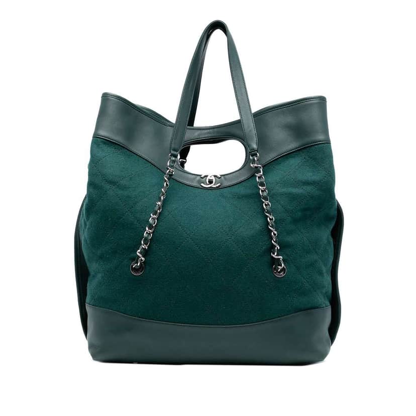Chanel Extra Large Stitched Wool and Calfskin 31 Shopping Bag Green Wool Very good condition - Front View