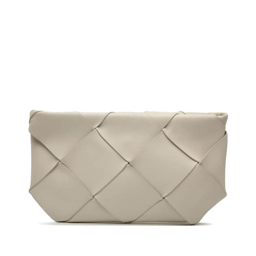 Bottega Veneta Nappa Maxi Intrecciato Blown Up Pouch White Leather Good condition - Front View