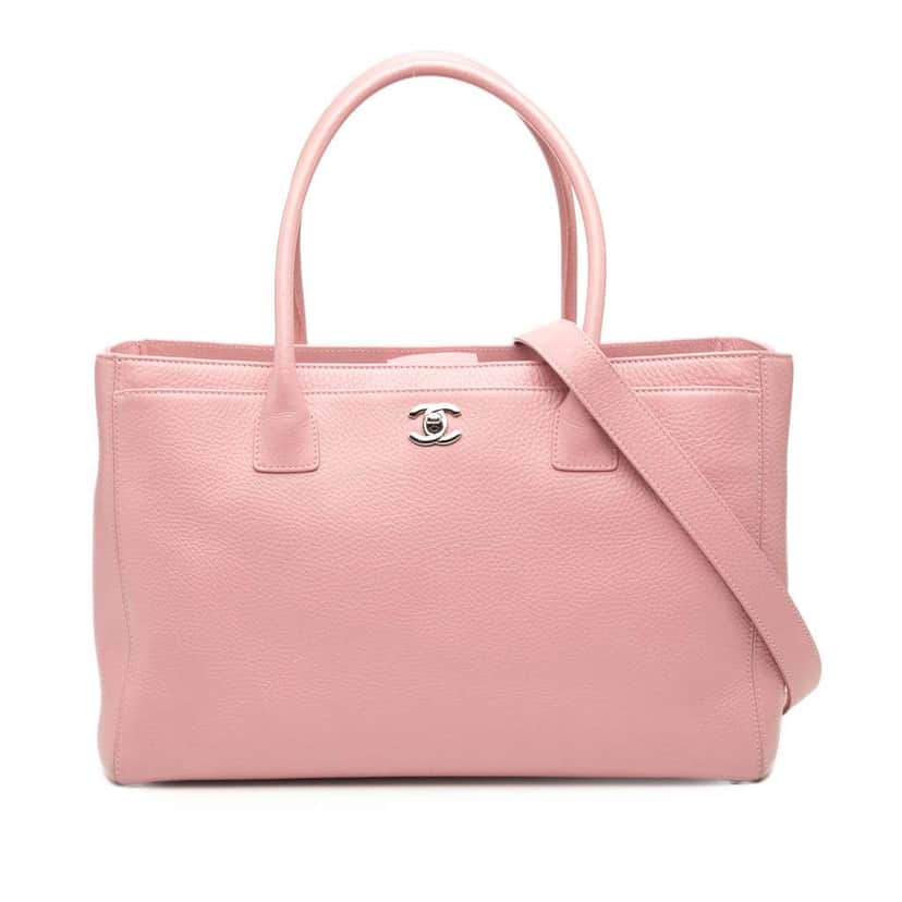 Chanel Caviar Executive Cerf Pink Leather Good condition - Front View