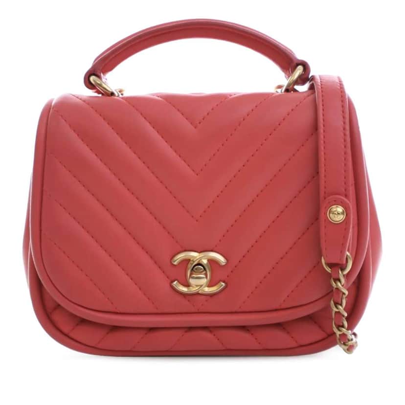 Chanel Mini CC Chevron Lambskin Reversed Round Flap Pink Leather Good condition - Front View