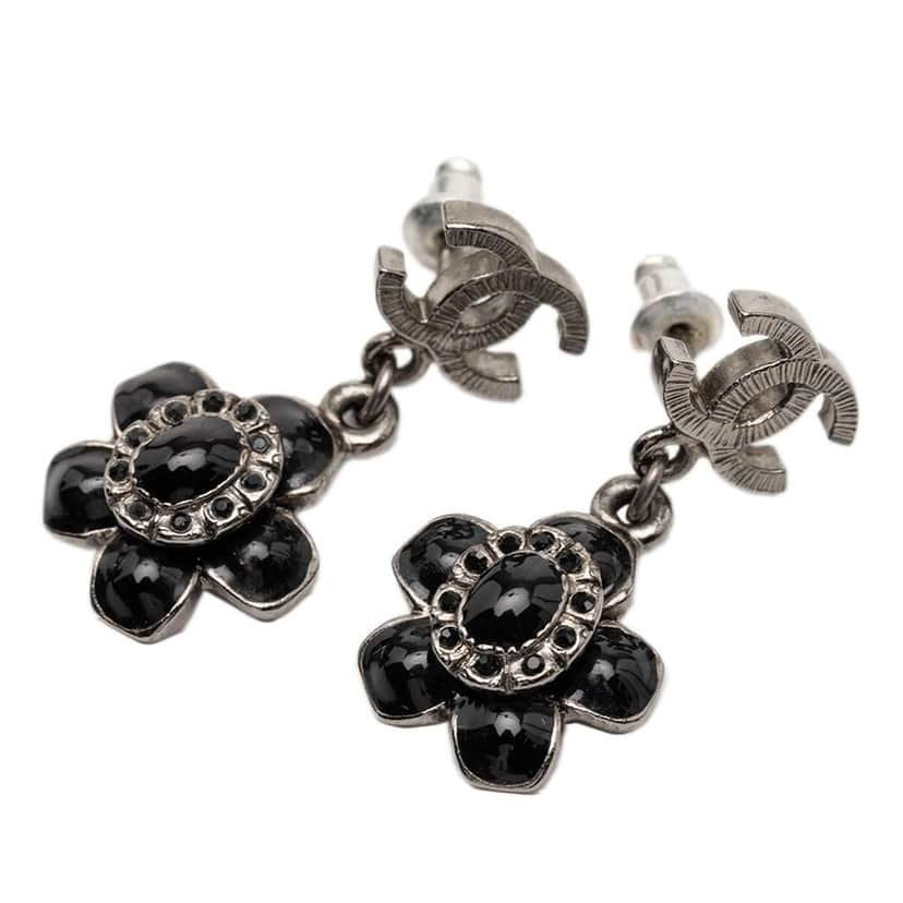 Chanel CC Silver Plated Enamel Flower Drop Earrings Silver Metal Very good condition - Front View