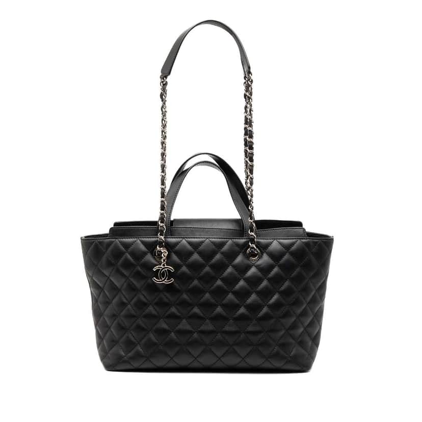 Chanel Large Quilted Calfskin Convertible Daily Shopping Tote Black Leather Good condition - Front View