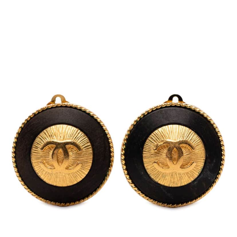 Chanel CC Gold Plated and Wood Round Button Clip On Earrings Gold Metal Good condition - Front View
