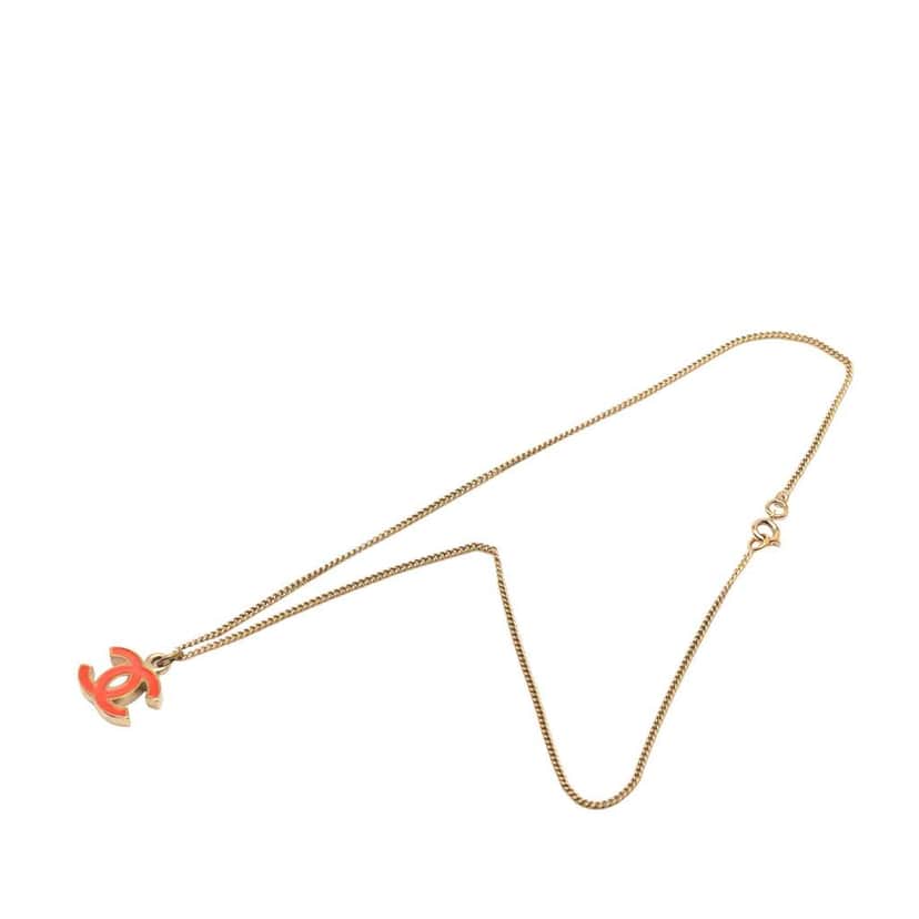 Chanel CC Gold Plated Enamel Pendant Necklace Gold Metal Good condition - Front View
