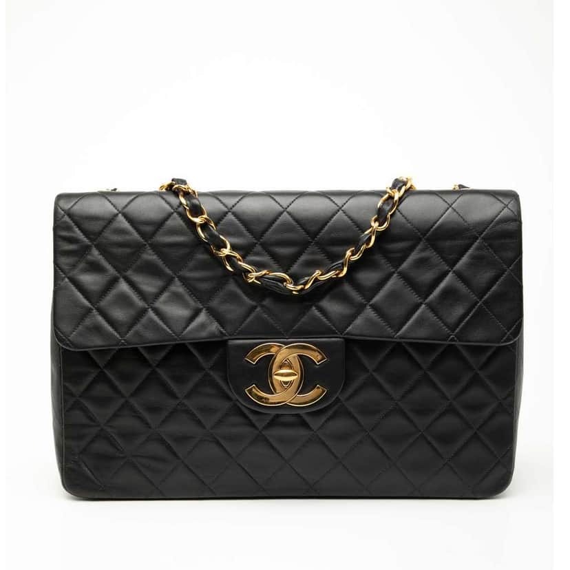 Chanel Maxi XL Classic Lambskin Single Flap Black Leather Good condition - Front View