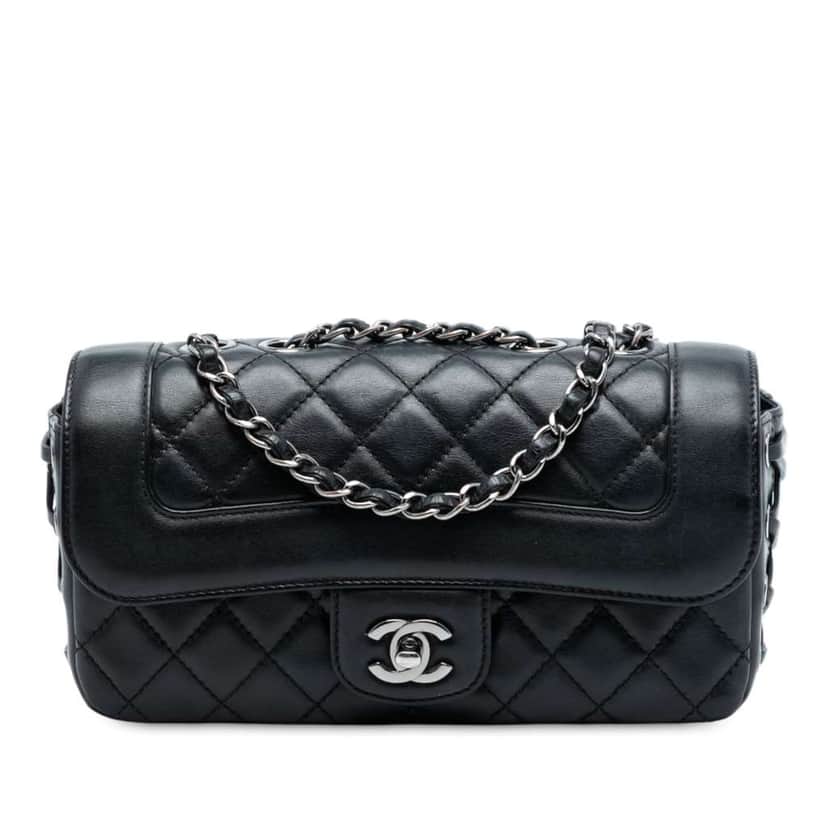 Chanel Small Quilted Lambskin Mademoiselle Chic Flap Black Leather Good condition - Front View