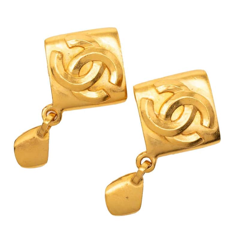 Chanel Gold Plated CC Rhombus Swing Clip On Earrings Gold Metal Good condition - Front View