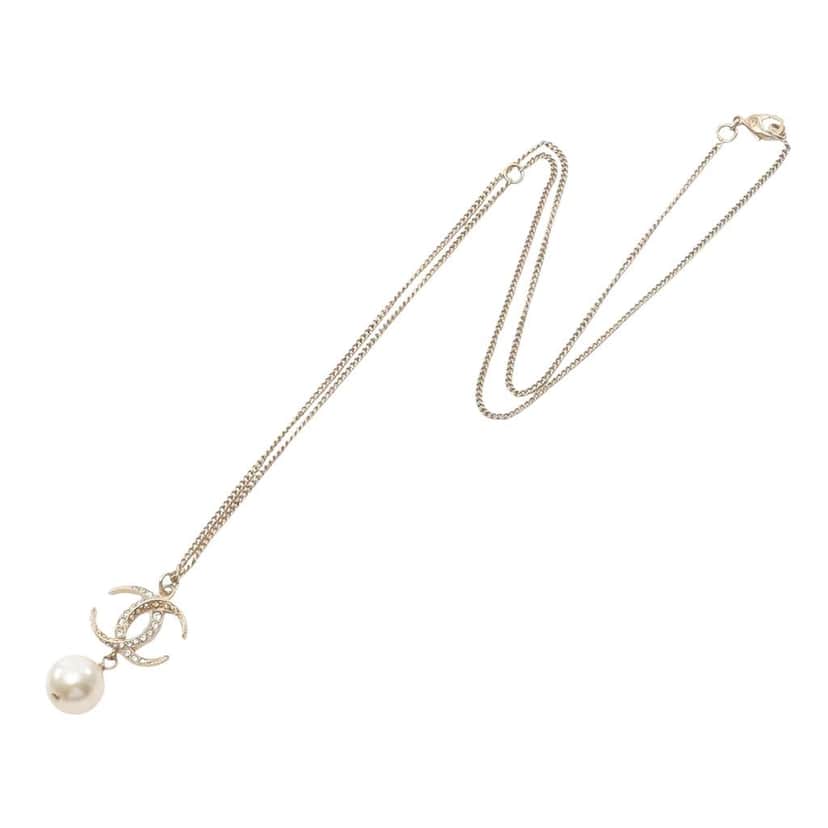 Chanel Gold Plated CC Rhinestone Faux Pearl Pendant Necklace Gold Metal Good condition - Front View