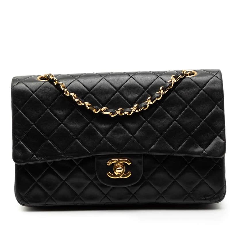 Chanel Medium Classic Lambskin Double Flap Black Leather Good condition - Front View