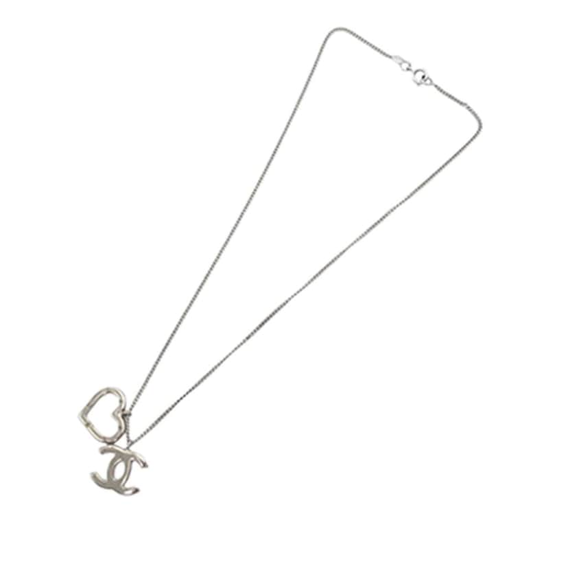 Chanel Silver Plated CC Heart Pendant Necklace Silver Metal Good condition - Front View