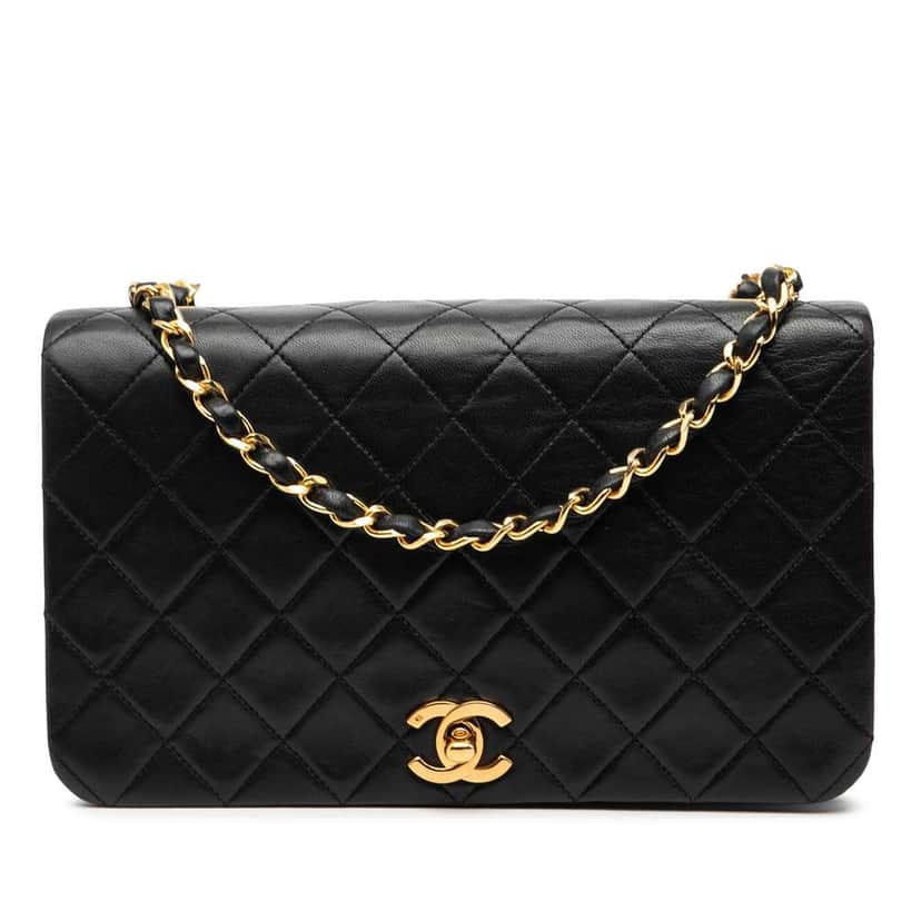 Chanel Medium Quilted Lambskin Full Flap Black Leather Good condition - Front View