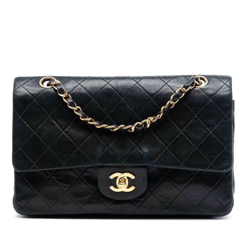 Chanel Medium Classic Lambskin Double Flap Black Leather Good condition - Front View