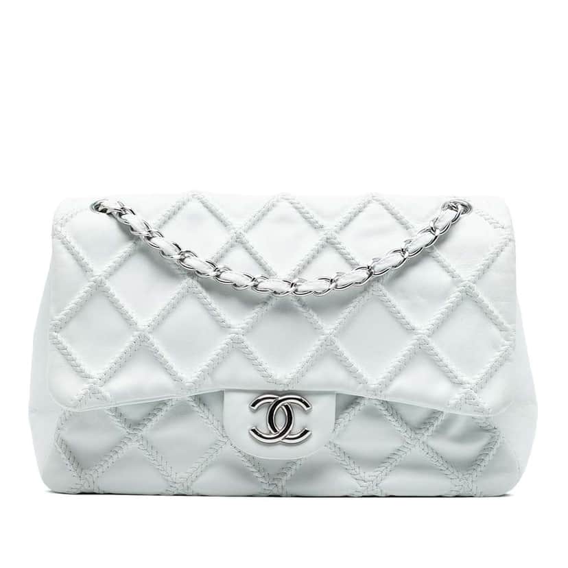 Chanel CC Quilted Calfskin Embossed Stitch Flap White Leather Good condition - Front View